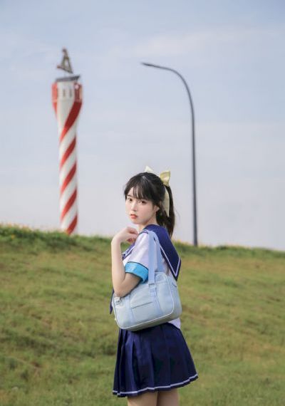 丁香花高清在线观看完整版电影_十万网红美女美酱