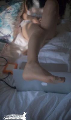 丰满白嫩少妇呻吟高潮在线_720电影在线观看
