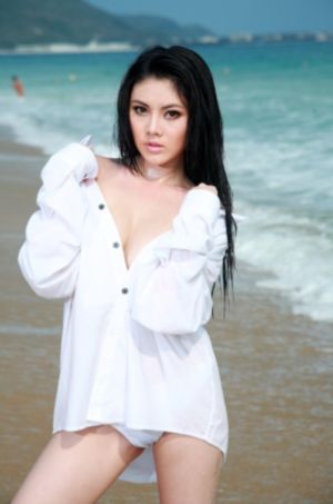 女人十八毛片视频在线户外_剧情片在线观看高清