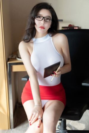 公交车猛烈进出婷婷3_720在线播放