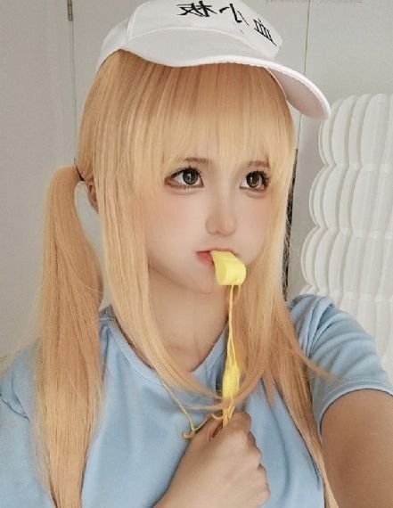 女人18毛片精品久久久_BD免费观看