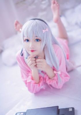日本一卡二卡三卡在线观看_迅雷1080